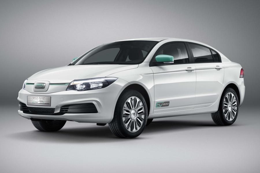 Qoros 3 Sedan EV500 '2018